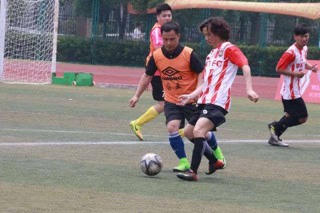 张本美和以3-0战胜高桥，女单16强席位接近满员